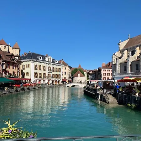 Lake Home Apartment Annecy