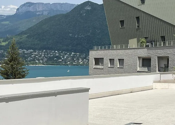 Apartment Lake Home