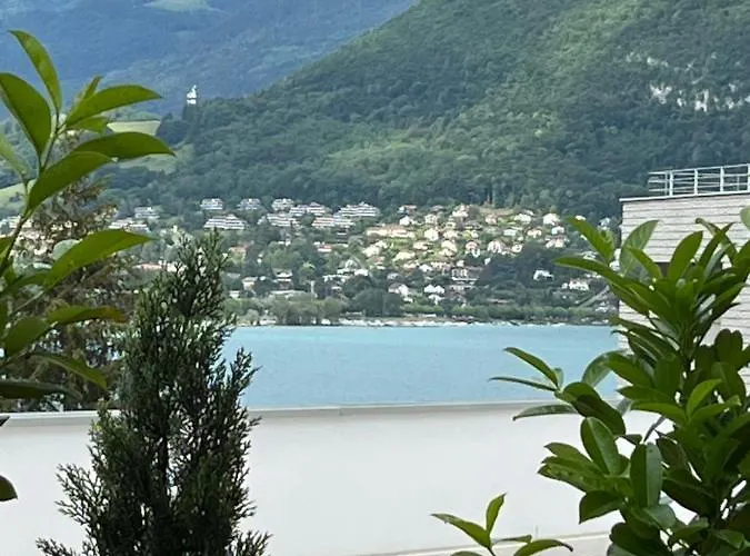 Lake Home * Annecy